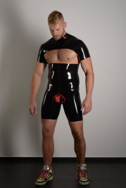 SAR Fistbody Nippelfrei